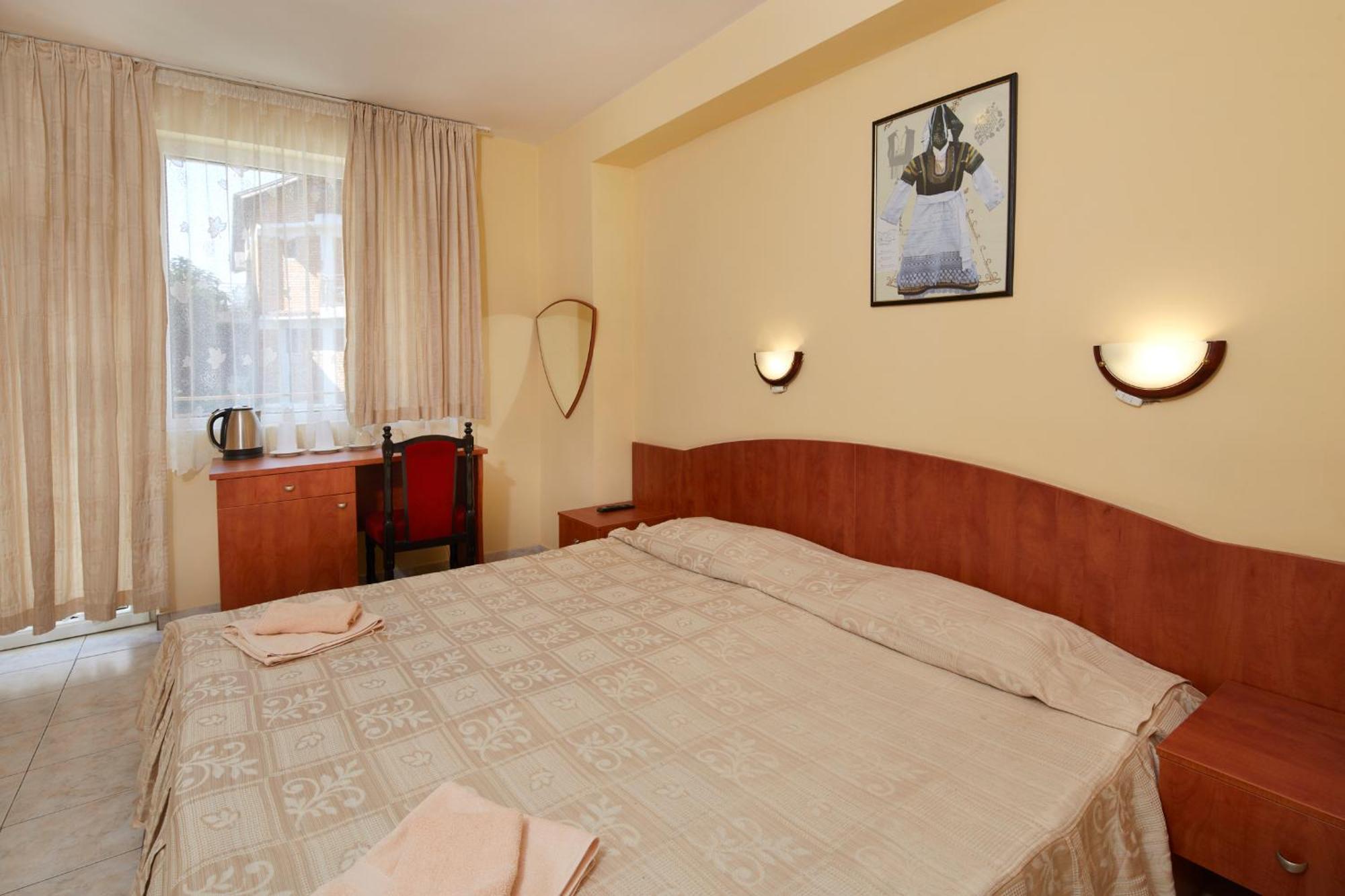 Family Hotel Andreev เนเซบาร์ ภายนอก รูปภาพ